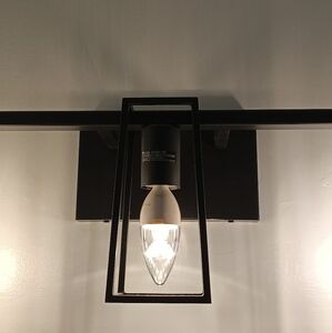 3 x Philips Dimmable Sparkle Effect Light Bulb